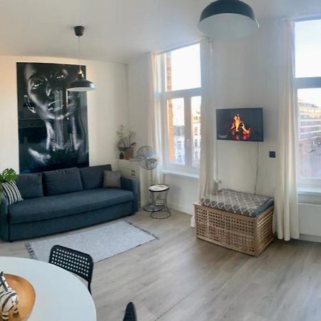 Sleep Inn - Black And White Modern Flat With Cityview Αμβέρσα Εξωτερικό φωτογραφία