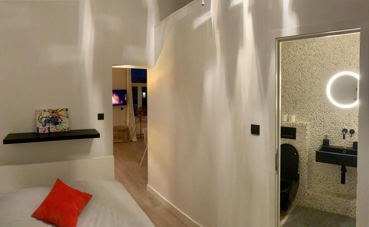 Sleep Inn - Black And White Modern Flat With Cityview Αμβέρσα Εξωτερικό φωτογραφία