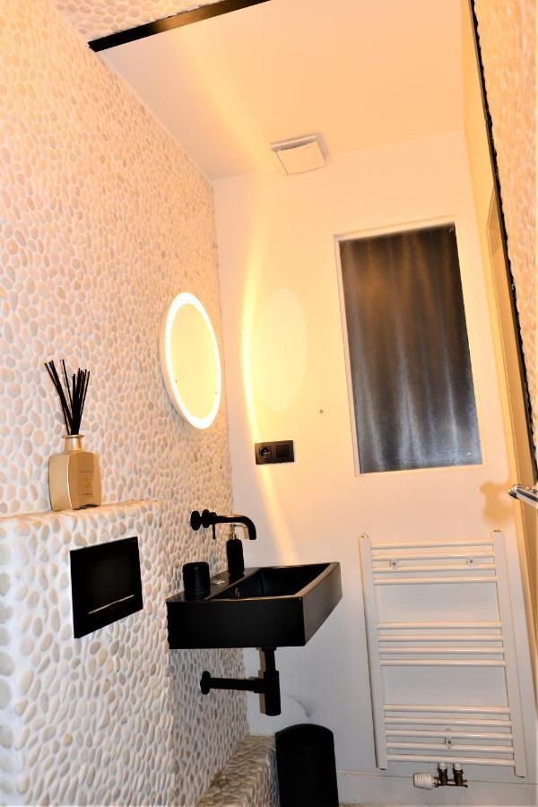 Sleep Inn - Black And White Modern Flat With Cityview Αμβέρσα Εξωτερικό φωτογραφία